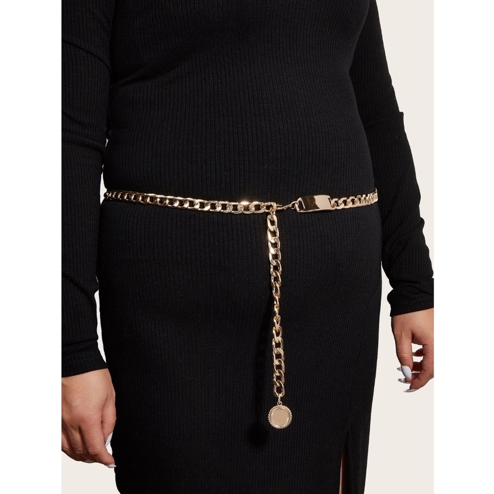 Plus Size Gold Tone Chain Belt - Picture 2 of 7